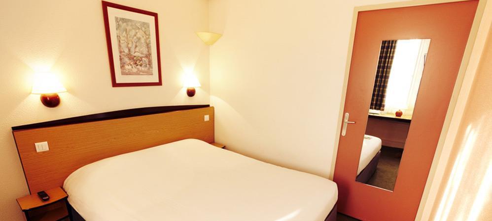 Hotel Campanile Lille - Lomme Habitación foto